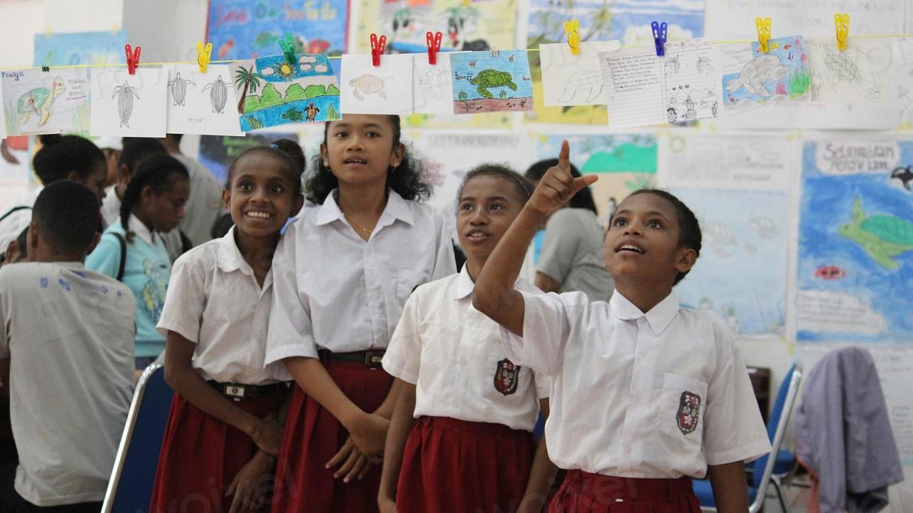 Tata Kelola Instansi Pendidikan: Menyatukan Manajemen, Guru, dan Siswa